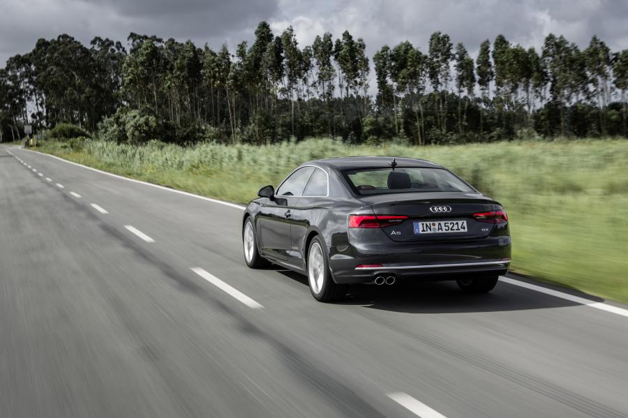  Audi A5 Coupe 2.0 TDI 2016 года  (WW) (фото 3 из 12)